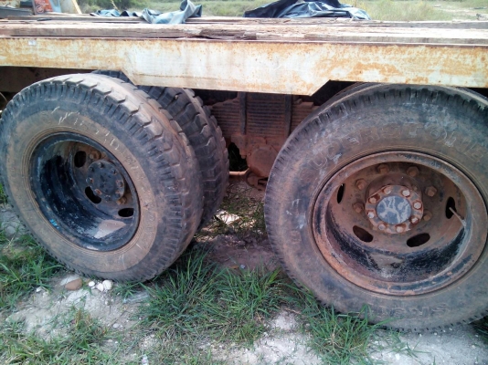 ขาย10ล้อ MITSUBISHI หน้ากากดำ เทรลเลอร์เพลาเดียว ลาก200 ได้สบายครับ เครื่องเกียร์ EK100 260แรง คัชชีสวย เบรคทริฟฟี่ พ่วงมาลัยเพาเวอร์ เอกสารเข้าเล่มเรียบร้อย