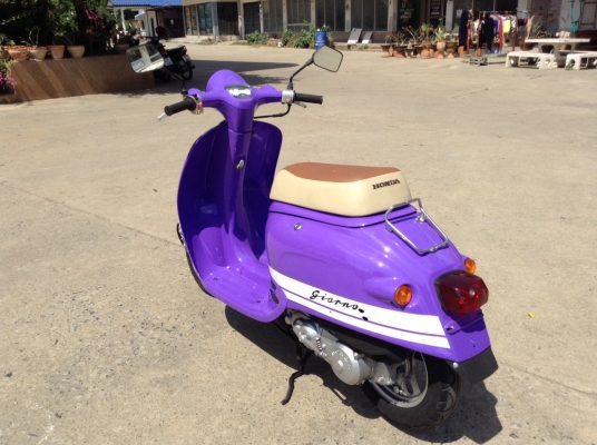 ธารนนทบุรี///ขาย HONDA GIORNO 50 CC สภาพนางฟ้า ระบบเครื่อง ระบบไฟสมบูรณ์ทุกจุด ราคา 19,000 บาท