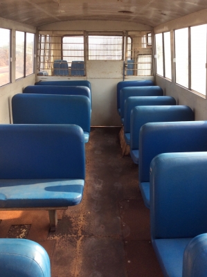 บัส เรือนจำ (NISSAN รถห้าง) เครื่อง 180แรง เครื่องดี ขับดีมาก ครัทซีเดิมๆสวยจัด เบรคจิฟฟี่ พวงมาลัยพาว์เวอร์ ยางดี 6เส้น (รถวิ่งแสนกว่าโล) ขาย 300,000 บาท (ศุภากร 081-4252943) บัส เรือนจำ (NISSAN รถห้าง) เครื่อง 180แรง เครื่องดี ขับดีมาก ครัทซีเดิมๆสวยจัด เบรคจิฟฟี่ พวงมาลัยพาว์เวอร์ ยางดี 6เส้น (รถวิ่งแสนกว่าโล) ขาย 300,000 บาท (ศุภากร 081-4252943)