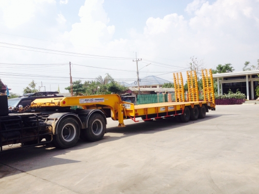 ขายหัวลากพล้อมหาง 320 แรง ปี48