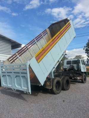 ขาย 10 ล้อดั้มอิซูชุร็อคกี้ FXZ13NFY เครื่อง 6SA1-619490  210  แรง2เพลา สนใจโทรฉลาดศิลป์ 0810707634