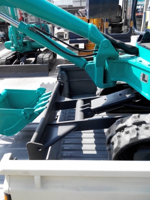 รถแบคโฮ KOMATSU PC15 รุ่น 8 ปี 2004 เป็นรถของห้างหุ้นส่วนจำกัด อิมแพ็ค แมชชินเนอรี่ รถแบคโฮ KOMATSU PC15 รุ่น 8 ปี 2004 เป็นรถของห้างหุ้นส่วนจำกัด อิมแพ็ค แมชชินเนอรี่