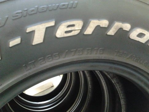 BF All 265/75/16 ปลายปี12 ติดหนวดกุ้ง สภาพสวยๆ 1ชุด