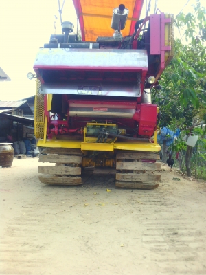 ขายรถเกี่ยว hi no114 ขายรถเกี่ยว hi no114