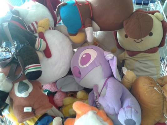 ขายตุ็กตาโลละ 200 บาท ขายตุ็กตาโลละ 200 บาท