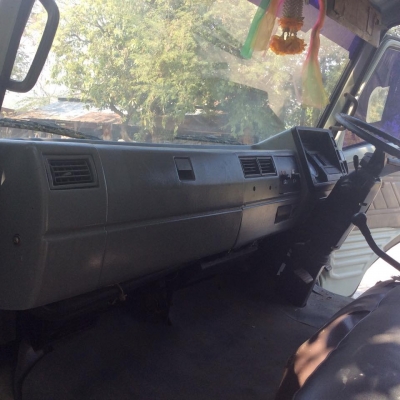 ขายหกล้อตู้แห้ง3บานฮีโน่สภาพเดิมๆสวยจัดแอร์หนาวรถแท้ห้างช่วงยาว550เมตรเครื่องwo4d120แรง. เอกสารพร้อมโอน