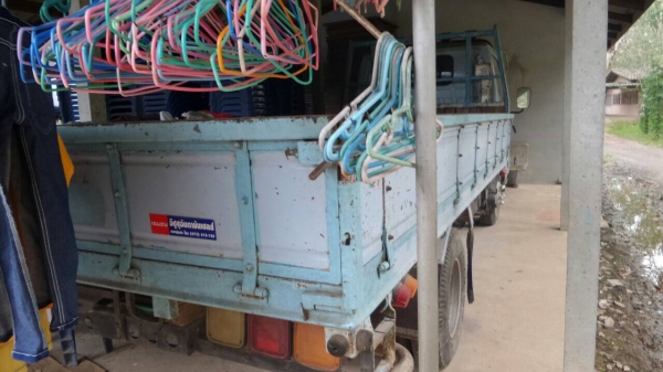 6ล้อกระบะคาโก้110แรง. ปี 2542 isuzu. NKR58LX5Sรถห้างแท้ เดิมๆ เล่มพร้อม