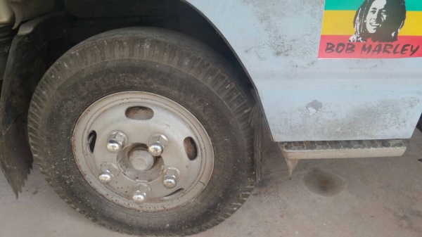 6ล้อกระบะคาโก้110แรง. ปี 2542 isuzu. NKR58LX5Sรถห้างแท้ เดิมๆ เล่มพร้อม