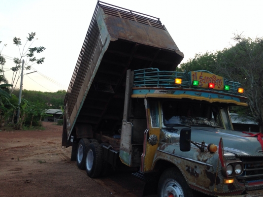 สิบล้อดั้ม2เพลาอีซุซุ165แรง6bd1 เครื่องดีคัซซีสวยพร้อมใช้ ราคา328000