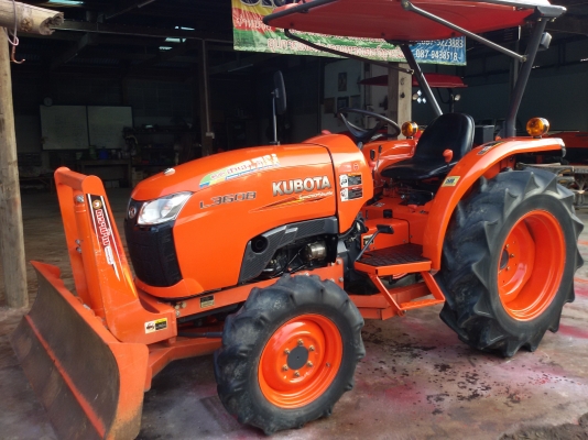ปัญญาแทรคเตอร์..จัดมาให้ครับ ด่วน!!!คูโบต้า L3608 ใบมีดคานล่าง เล่มทะเบียนพร้อม (อ.คลองขลุง จ.กำแพงเพชร)