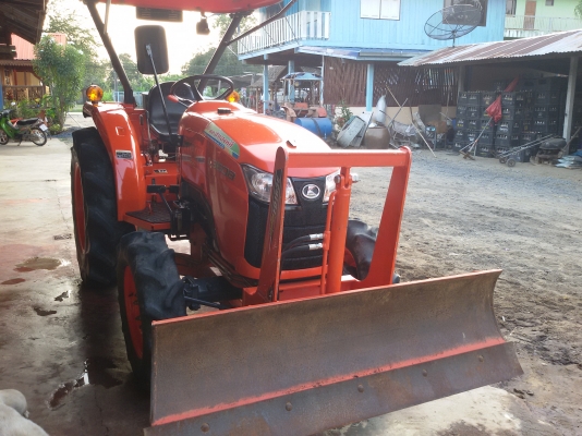 ปัญญาแทรคเตอร์..จัดมาให้ครับ ด่วน!!!คูโบต้า L3608 ใบมีดคานล่าง เล่มทะเบียนพร้อม (อ.คลองขลุง จ.กำแพงเพชร)