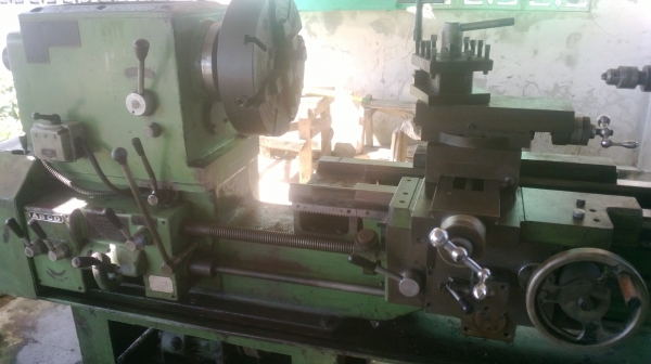 แท่นกลึง 6 ฟุต 2 เพลา เกียร์บล็อก รุ่นหนัก คอลึก ลดสุด ๆ 89,000