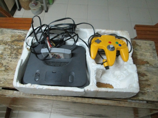 เกมส์  สภาพดี   ผู้ขายเล่นไม่เป็น   ราคาถูกมากๆ  1200บาท