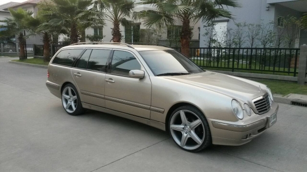 ขายด่วน  รถ BENZ E200 COMPRESSER ปี 2000