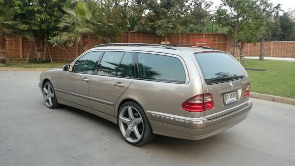 ขายด่วน  รถ BENZ E200 COMPRESSER ปี 2000