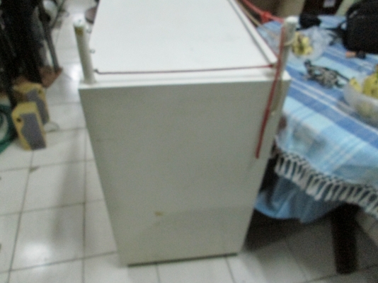 ตู้ไม้อัดหนา   สภาพดี   ขายราคาถูก  900บาท  ครับได้เลย