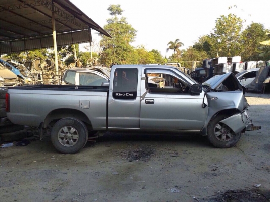 นิสสันฟรอนเทีย เครื่องTD27 ปี05 ทะเบียนบุคคลโอนลอยหรือเเยกขายเป็นอะไหลได้ทุกอย่างมีอีกหลายรุ่น