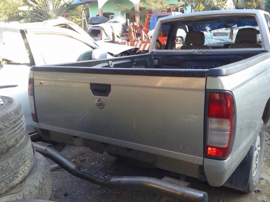 นิสสันฟรอนเทีย เครื่องTD27 ปี05 ทะเบียนบุคคลโอนลอยหรือเเยกขายเป็นอะไหลได้ทุกอย่างมีอีกหลายรุ่น