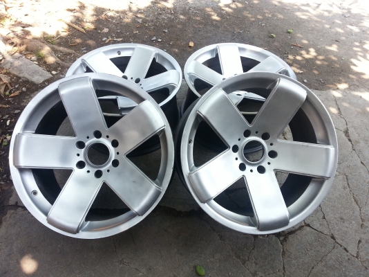 ขอบ20 กว้าง10 ก้านยกๆ