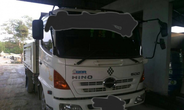 ขายดาวน์650000รถ6ล้อเมก้าดั้ม 175แรงปี56ส่งต่ออีก500000งวดละ22000