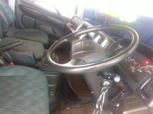 ขายดาวน์650000รถ6ล้อเมก้าดั้ม 175แรงปี56ส่งต่ออีก500000งวดละ22000