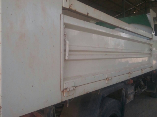 ขายดาวน์650000รถ6ล้อเมก้าดั้ม 175แรงปี56ส่งต่ออีก500000งวดละ22000