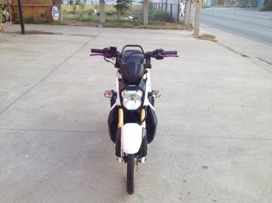 ขาย ฮอนด้า Zoomer x สีขาว ปี 56 สภาพเดิม ๆ ราคา เบา ๆ