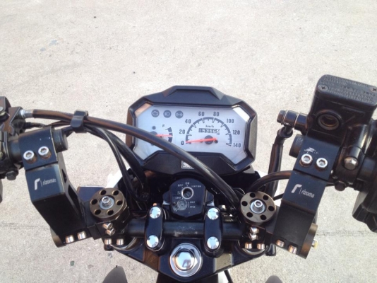 ขาย ฮอนด้า Zoomer x สีขาว ปี 56 สภาพเดิม ๆ ราคา เบา ๆ