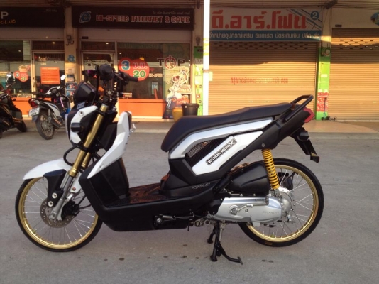ขาย ฮอนด้า Zoomer x สีขาว ปี 56 สภาพเดิม ๆ ราคา เบา ๆ