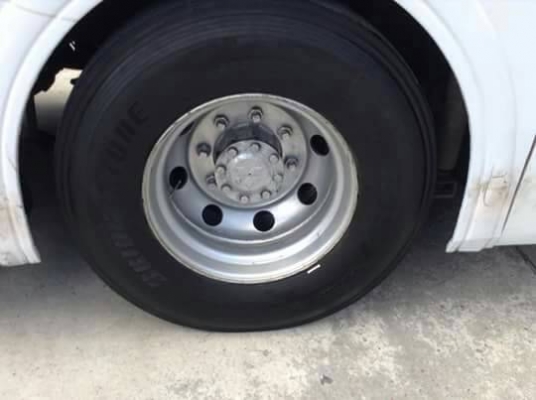 ขายรถบัส 6 ล้อแอร์ไฟฟ้า