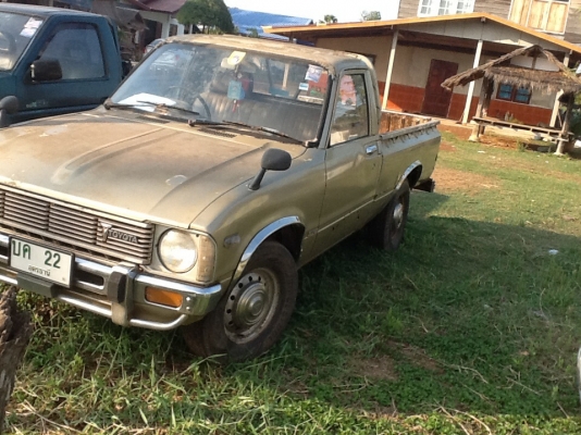 ส่งลูกค้าดินเวียงเก่าขายครับrn30เครื่อง12rไม่เคยกินใด้อุปกรณ์ครบผุนิดๆแคชชีแดงแต่ไม่ผุทะเบียนขาด56เอกสารชุดโอนพร้อมครับ