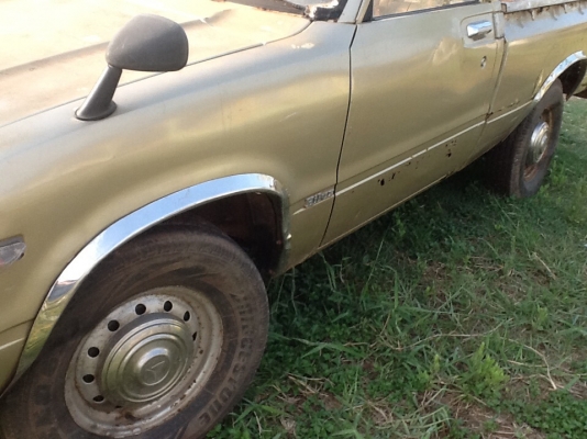 ส่งลูกค้าดินเวียงเก่าขายครับrn30เครื่อง12rไม่เคยกินใด้อุปกรณ์ครบผุนิดๆแคชชีแดงแต่ไม่ผุทะเบียนขาด56เอกสารชุดโอนพร้อมครับ