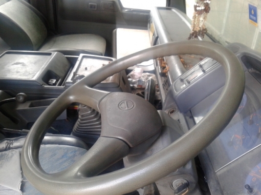 ขายรถบรรทุก10ล้อ2เพลา บรรทุกน้ำมัน16000ลิตร สภาพสวย เครื่องดี เกียร์ดี สโลว์กลาง คัสชีส์ดี GPSไม่มีครับ