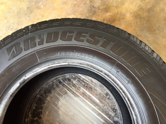 ขายยาง Bridgestone ขอบ14" จำนวน 3 เส้น