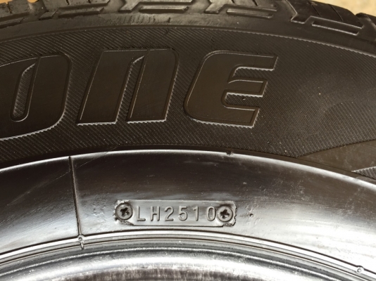 ขายยาง Bridgestone ขอบ14" จำนวน 3 เส้น