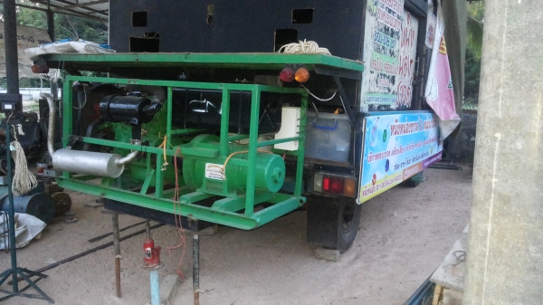 ขายอีกรอบครับหมดงานแล้วเครื่องปั่นไฟ 18.5Kva พร้อมใช้งาน380/220v ขายอีกรอบครับหมดงานแล้วเครื่องปั่นไฟ 18.5Kva พร้อมใช้งาน380/220v