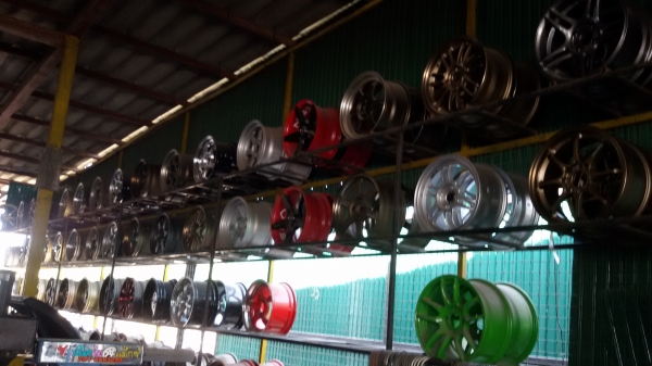 ขายถุกถูกครับล้อใหม่ยางใหม่