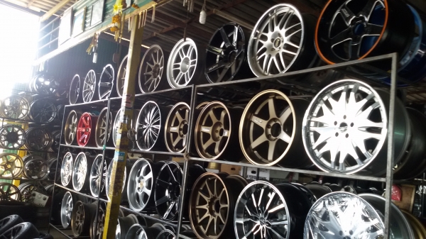 ขายถุกถูกครับล้อใหม่ยางใหม่