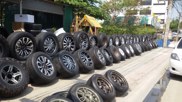 ขายถุกถูกครับล้อใหม่ยางใหม่