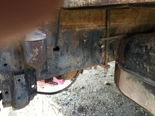 10ลัอท้ายลาด2เพลา 195แรง มิตซูฯFN527M-A10037 วางเครื่องฮีโน HO7D-A19950