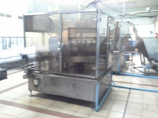 ขายเครื่องบรรจุ ล้างขวด ปิดฝา ระบบโรตารี่ โชว์ดาวโรต้าแพ็ค กำลังการผลิต 3 ล้านขวด/เดือน จำนวน 1 ไลน์ผลิต เครื่องจักรพร้อมใช้งาน