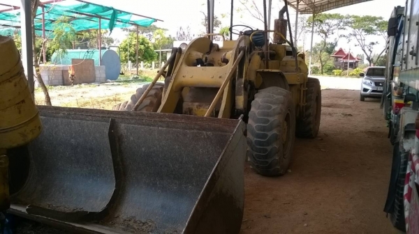 ขายรถตักล้อยาง CAT 950 เอวอ่อน เครื่องฟิตใหม่ ต่อแขนเรียบร้อยตักขึ้น 10 ล้อได้สบาย ราคาน่าใช้ครับ