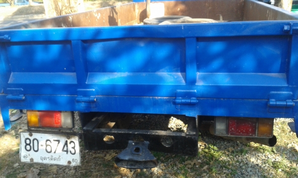 รถหกล้อติดเครน