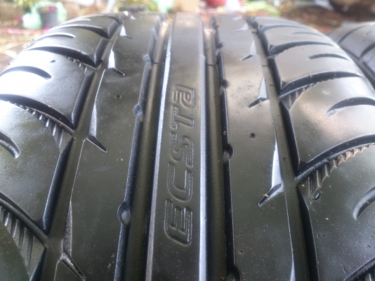 ขายแม็กCE28  4รู100  ขอบ16  7นิ้ว ET38 พร้อมยางKUMHO 205/45R16  ยางปี13 ดอกยางเต็มสวยลึกไม่แตกไม่ร้าวไม่กินข้าง  จำนวน 1  ชุด