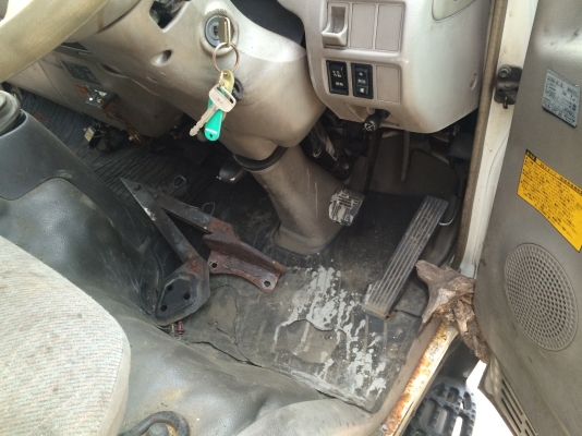 แสงฟ้าเต้นรถ///จำหน่ายหัวเก๋งญี่ปุ่น  โตโยต้า ดูโท่ หัวแคบ สภาพสวย อุปกรณ์ครบ