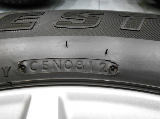 ขายล้อแม็ก Mitsubishi Pajero ขอบ 17 พร้อมยาง Brisgestone 265/65/17 ปี 12/เทิร์นได้ ใส่ฟรี ส่งฟรี