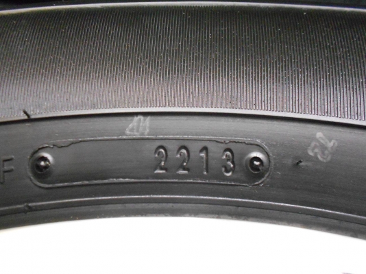 ขายล้อแม็ก Nissan Navara Calibre ขอบ 16 พร้อมยาง Dunlop 255/70/16 ป้ายแดงปี 13/เทิร์นได้ ใส่ฟรี ส่งฟรีค่ะ