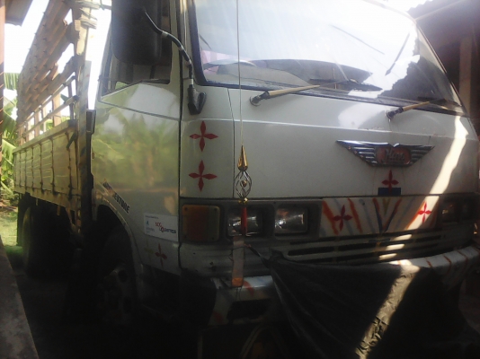 หกล้อ HINO FB112-117แรง รถห้างปี38 สภาพดีเดิมช่วงล่างใหญ่ เกียร์ ร็อคกี้ ท้ายF ทะเบียนพร้อมโอน