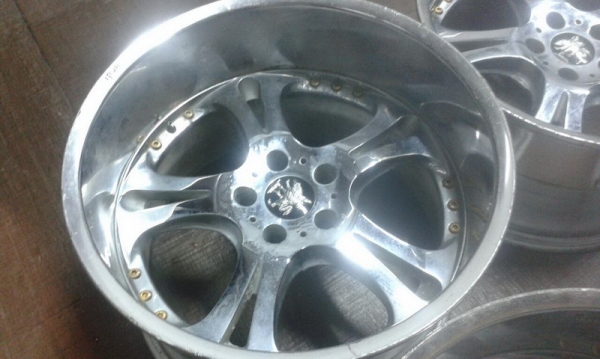 ขายล้อVipญี่ปุ่นลึกๆของWEDS 5ก้านคู่โคมเมียมล้อ2ชิ้นหมุดทองรอบ