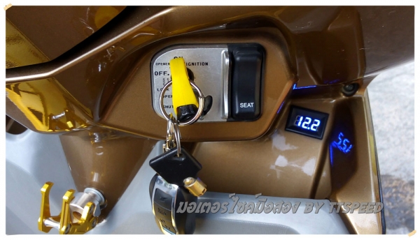 ขาย Click 125i idling stop แต่งไฟหน้าโปรเจคเตอร์ LED